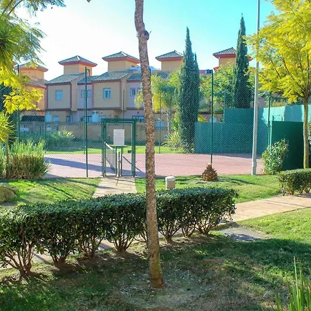 Inviting House In With Shared Pool. Holiday home *